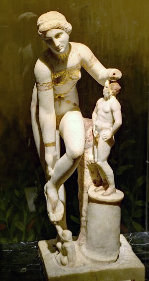 Афродита и Эрот. Мраморная статуя из Помпеи, около 79 г. н. э.