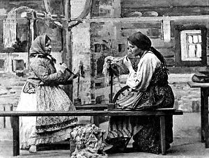 Бабы за работой, поют в два голоса. Д. I. Явл. I. «Власть тьмы». Гр. Л. Толстого. МХТ, 1902 г.