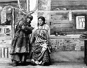 Матрена. — ...это, говорит: такое снадобье, если, говорит, давать пить — никакого духа нет, а сила большая Д. I. Явл. X. «Власть тьмы». Гр. Л. Толстого. МХТ, 1902 г.