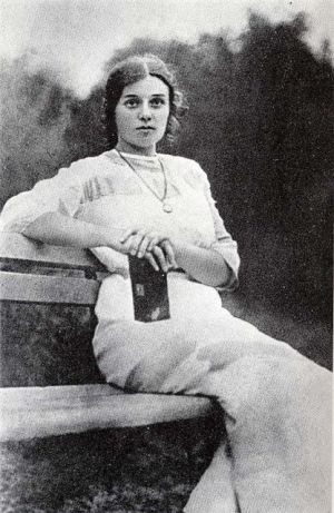 Августа Леонидовна Миклашевская (1891 – 1977)